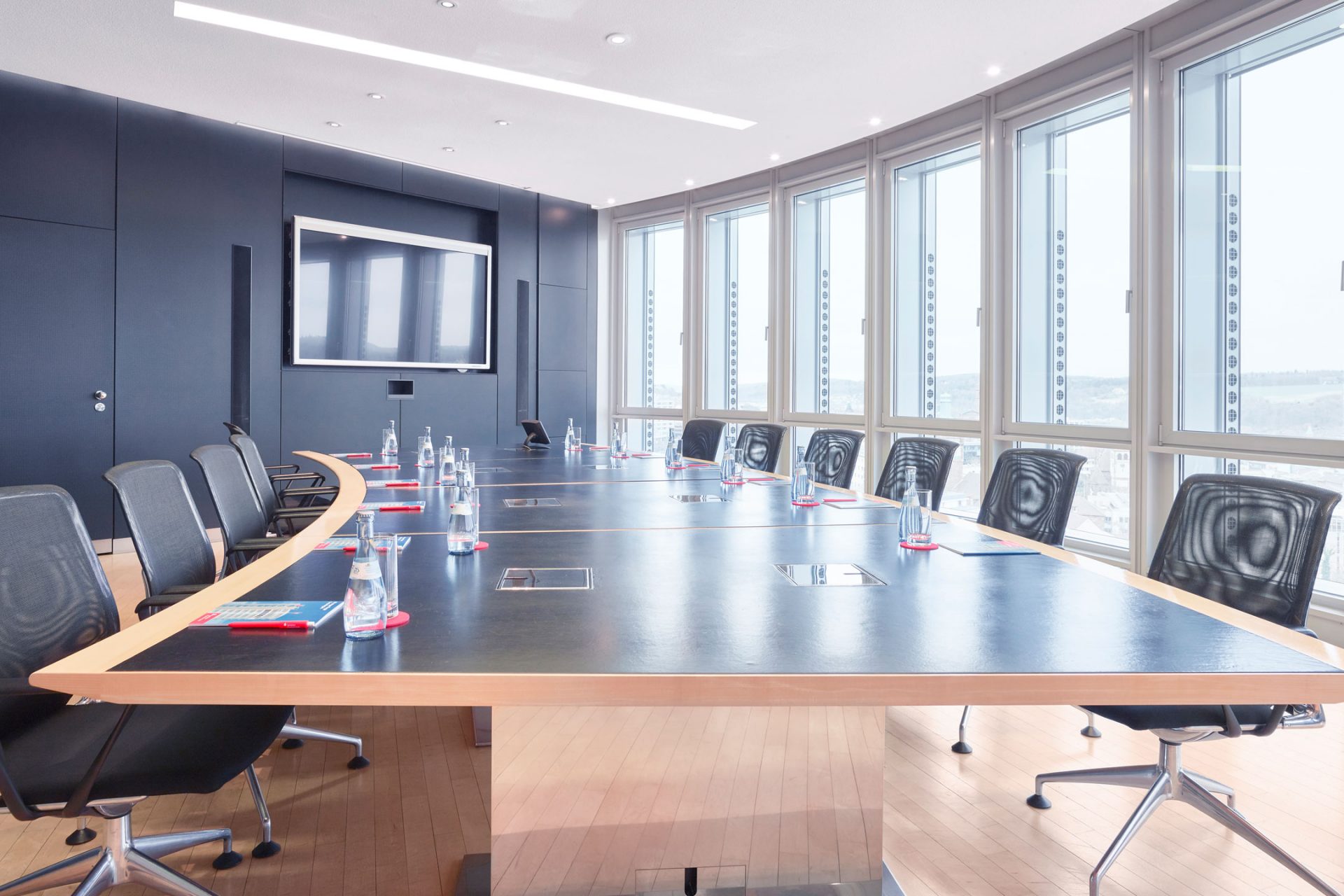 turmquartier-raum-konferenz-13-03-01-1920x1280