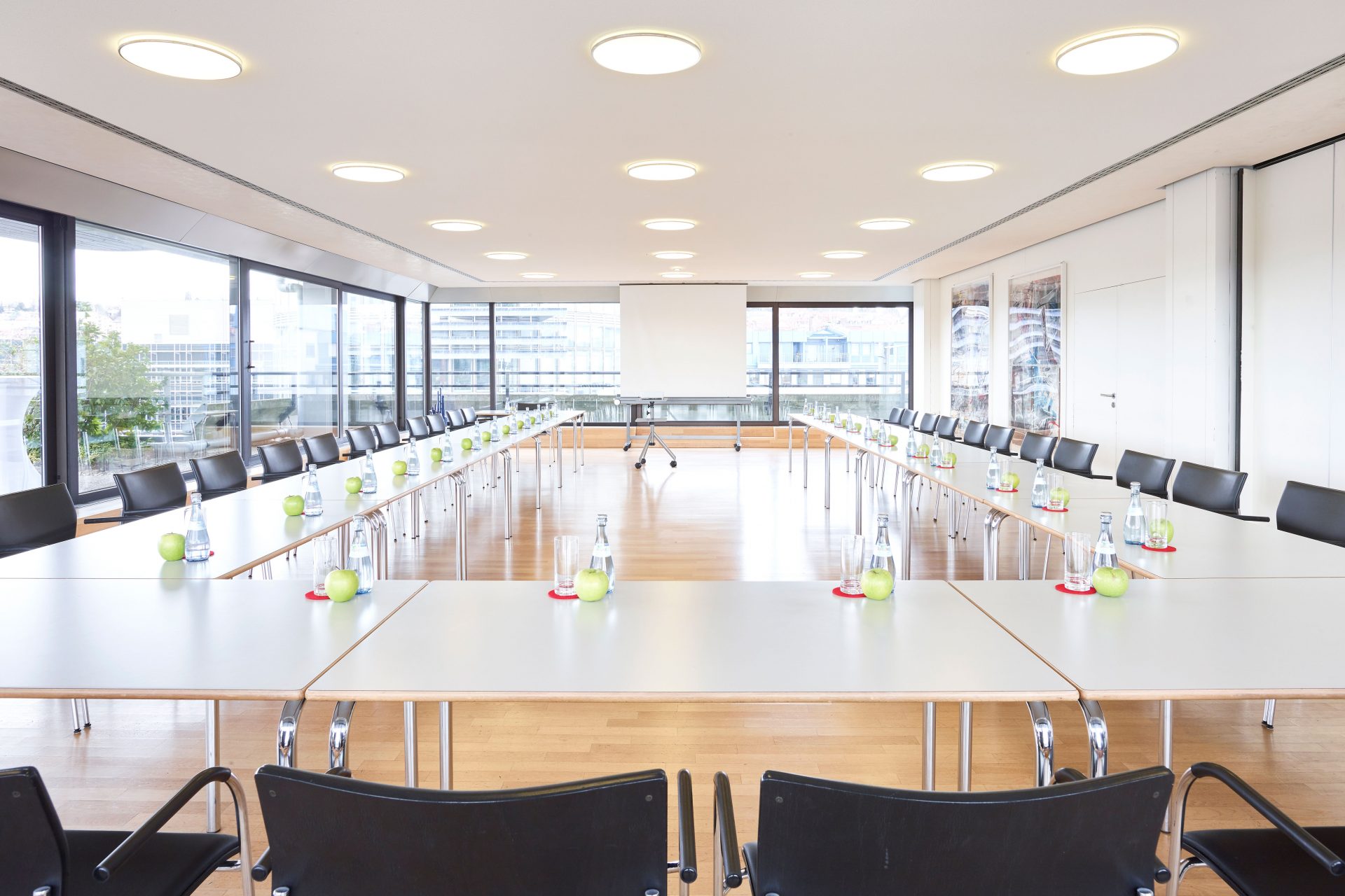 turmquartier-raum-konferenz-6-33-02-1920x1280