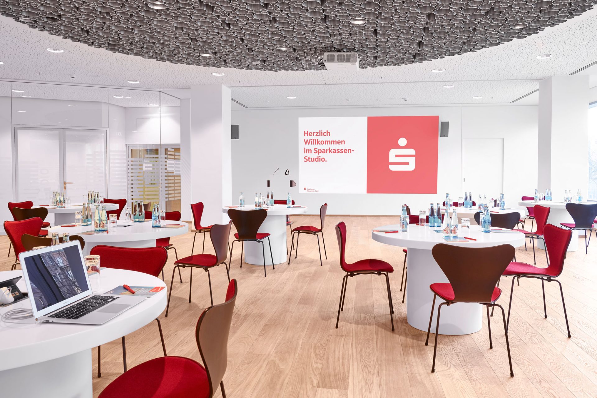 turmquartier-raum-sparkasse-studio-01-1920x1280